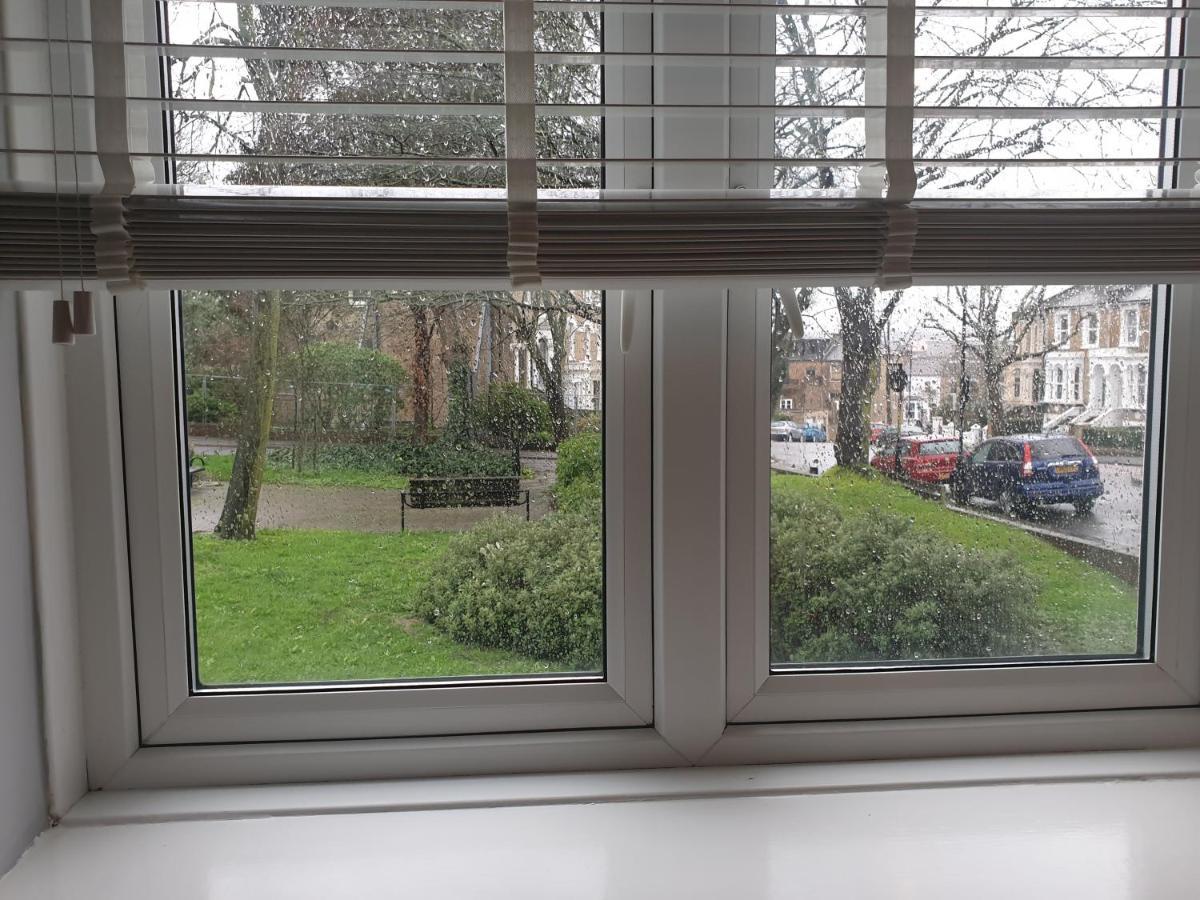 Arsenal Highbury & Islington Beautifully Presented Bed & Breakfast Londra Exterior foto